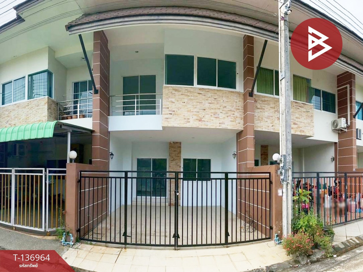 ขายทาวน์เฮ้าส์ 2 ชั้น เนื้อที่ 21.2 ตร.วา เนินพระ ระยอง