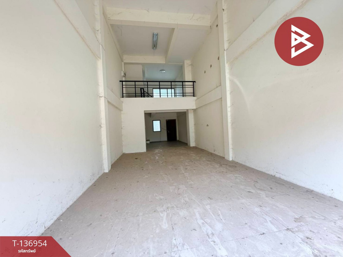 ขายอาคารพาณิชย์ 2 ชั้นครึ่ง เนื้อที่ 26.3 ตร.วา เกาะขวาง จันทบุรี