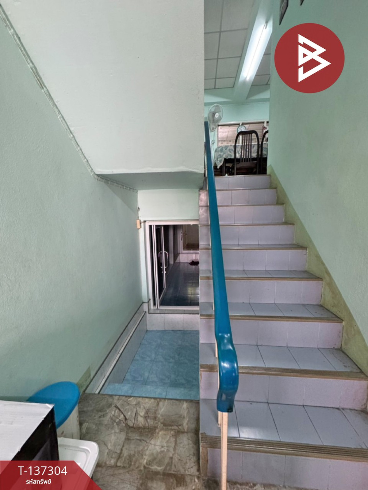 ขายทาวน์เฮ้าส์ 3 ชั้น เนื้อที่ 19 ตร.วา เพชรเกษม 28 กรุงเทพฯ