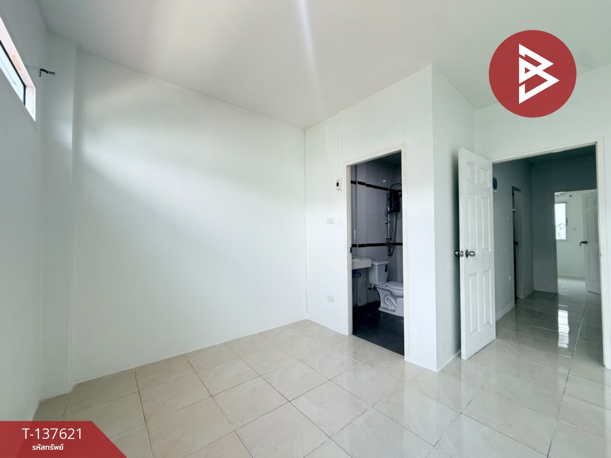 ขายทาวน์เฮ้าส์ หมู่บ้านโกลเด้นโฮม แหลมฉบัง (Golden Home) ชลบุรี