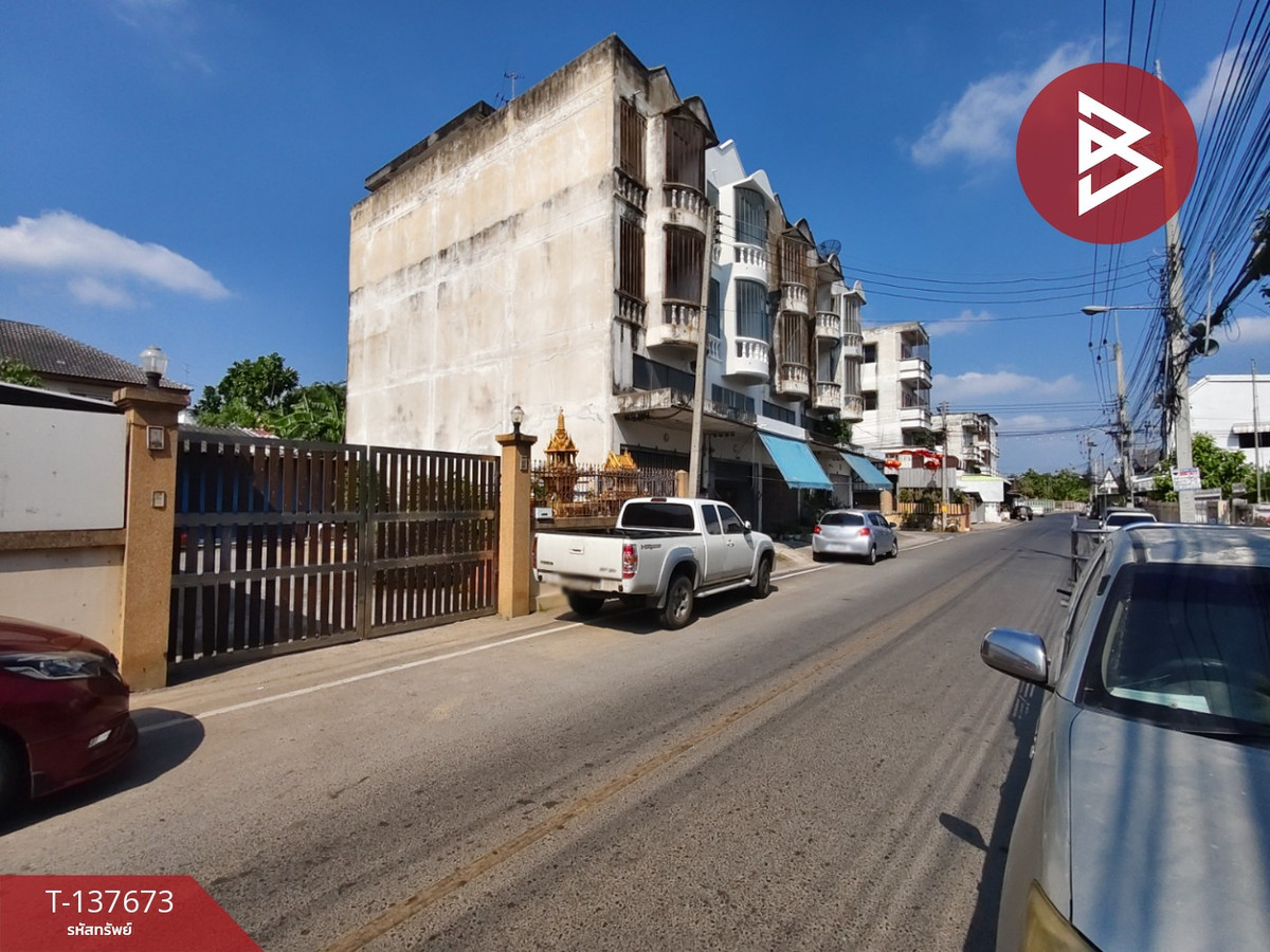 ขายอาคารพาณิชย์ 3 ชั้น เนื้อที่ 17 ตร.วา พระปฐมเจดีย์ นครปฐม