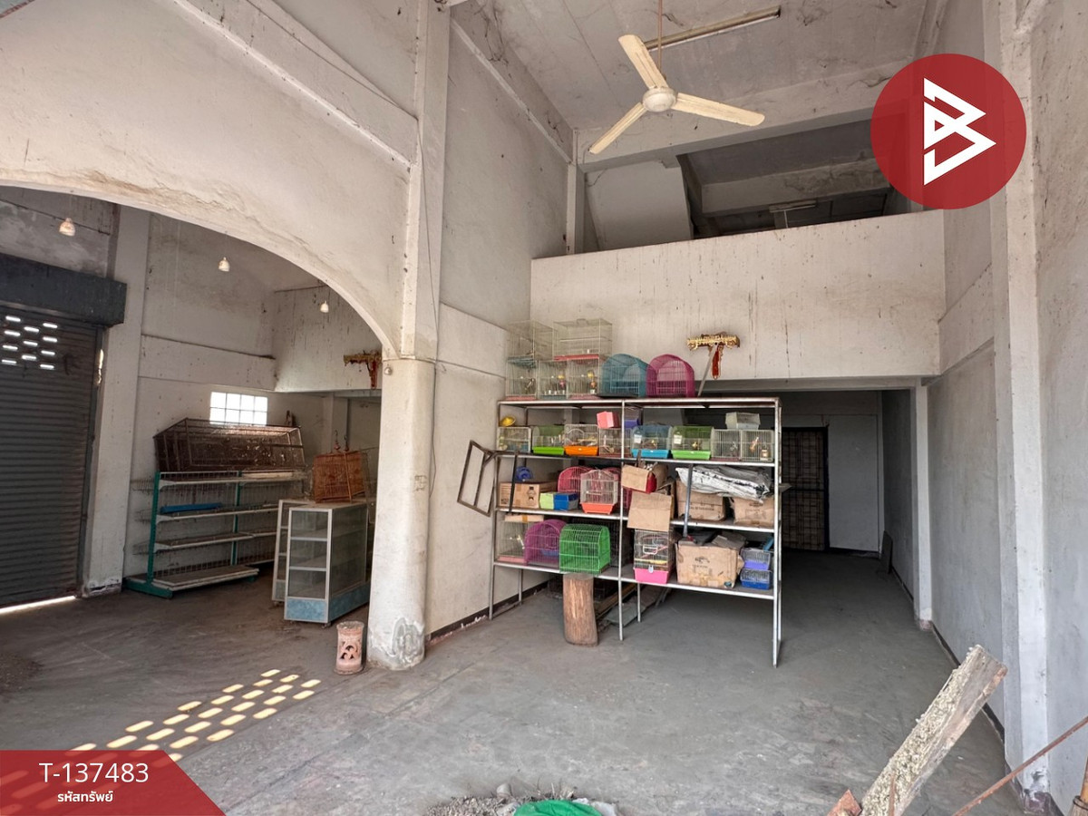 ขายอาคารพาณิชย์ 2 คูหาหลังมุม ถนนบึงพระจันทร์ ต.ในเมือง จ.พิษณุโลก