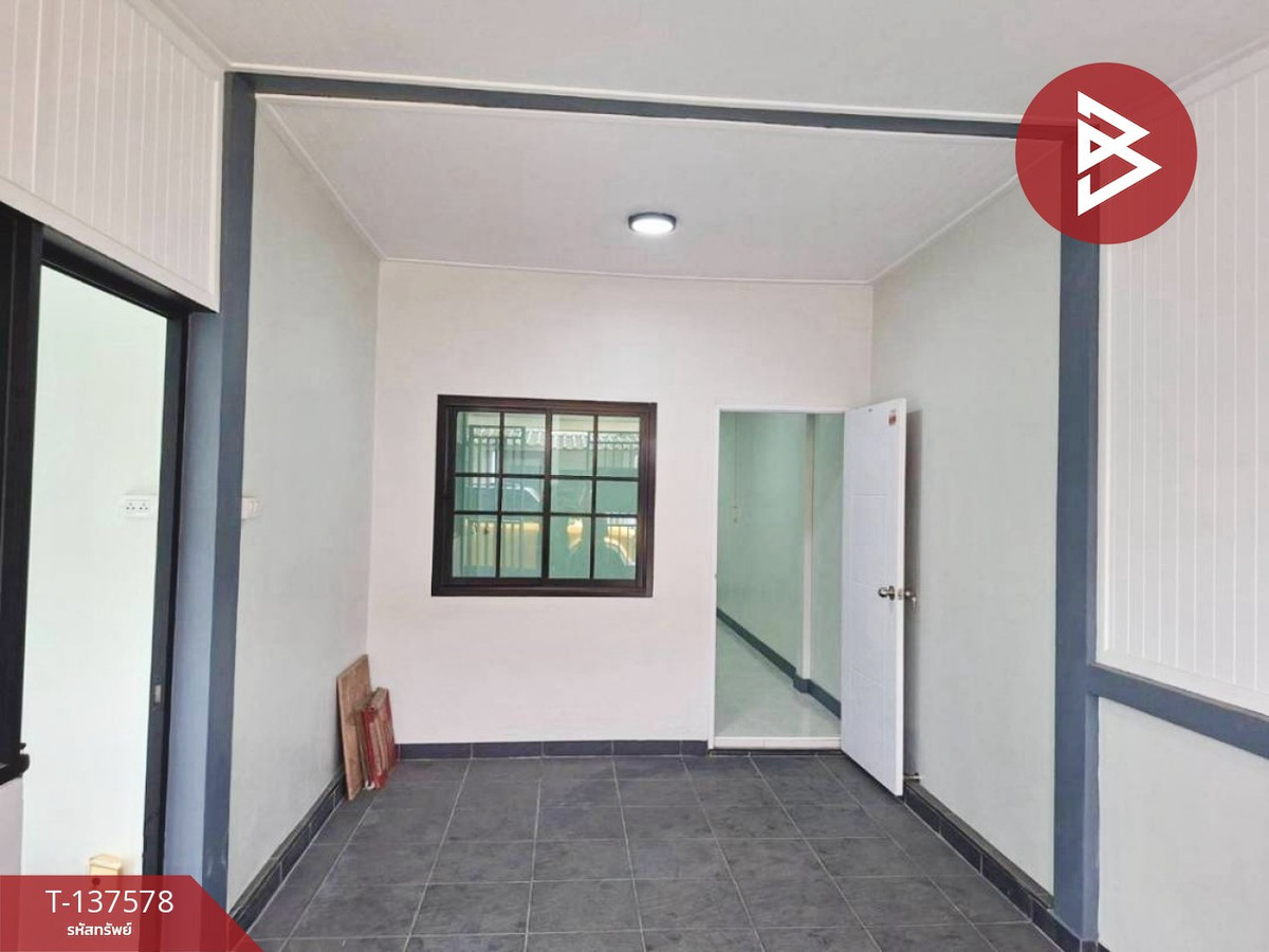 ขายทาวเฮ้าส์ชั้นเดียว หมู่บ้านสุขใจวิลล่า 1 ต.ดอนหัวฬ่อ เมืองชลบุรี