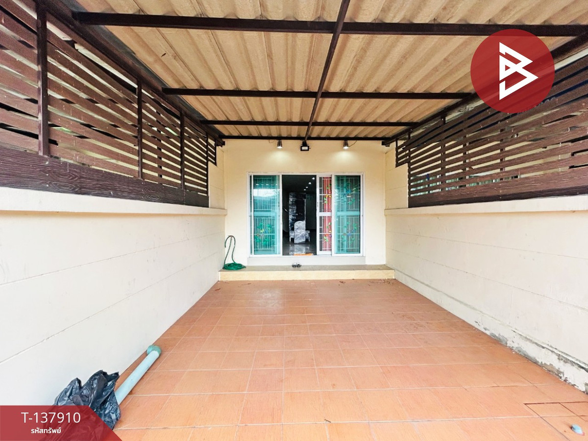 ขายทาวน์เฮ้าส์ หมู่บ้านบูรพาแลนด์ สวนเสือ ศรีราชา ชลบุรี