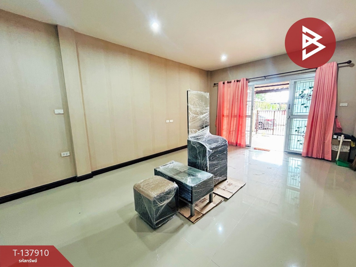 ขายทาวน์เฮ้าส์ หมู่บ้านบูรพาแลนด์ สวนเสือ ศรีราชา ชลบุรี