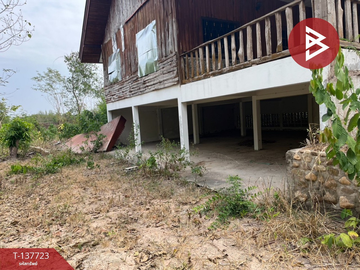 ขายบ้านเดี่ยวไม้สักทองพร้อมที่ดิน เนื้อที่ 1 ไร่ 2 งาน 14 ตารางวา บ้านคา ราชบุรี