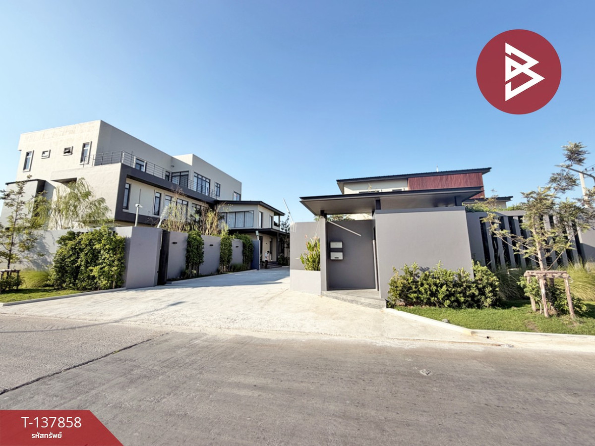 ขายบ้านเดี่ยวพร้อมที่ดิน เนื้อที่ 1 ไร่ 9.2 ตร.วา ลาดหลุมแก้ว ปทุมธานี