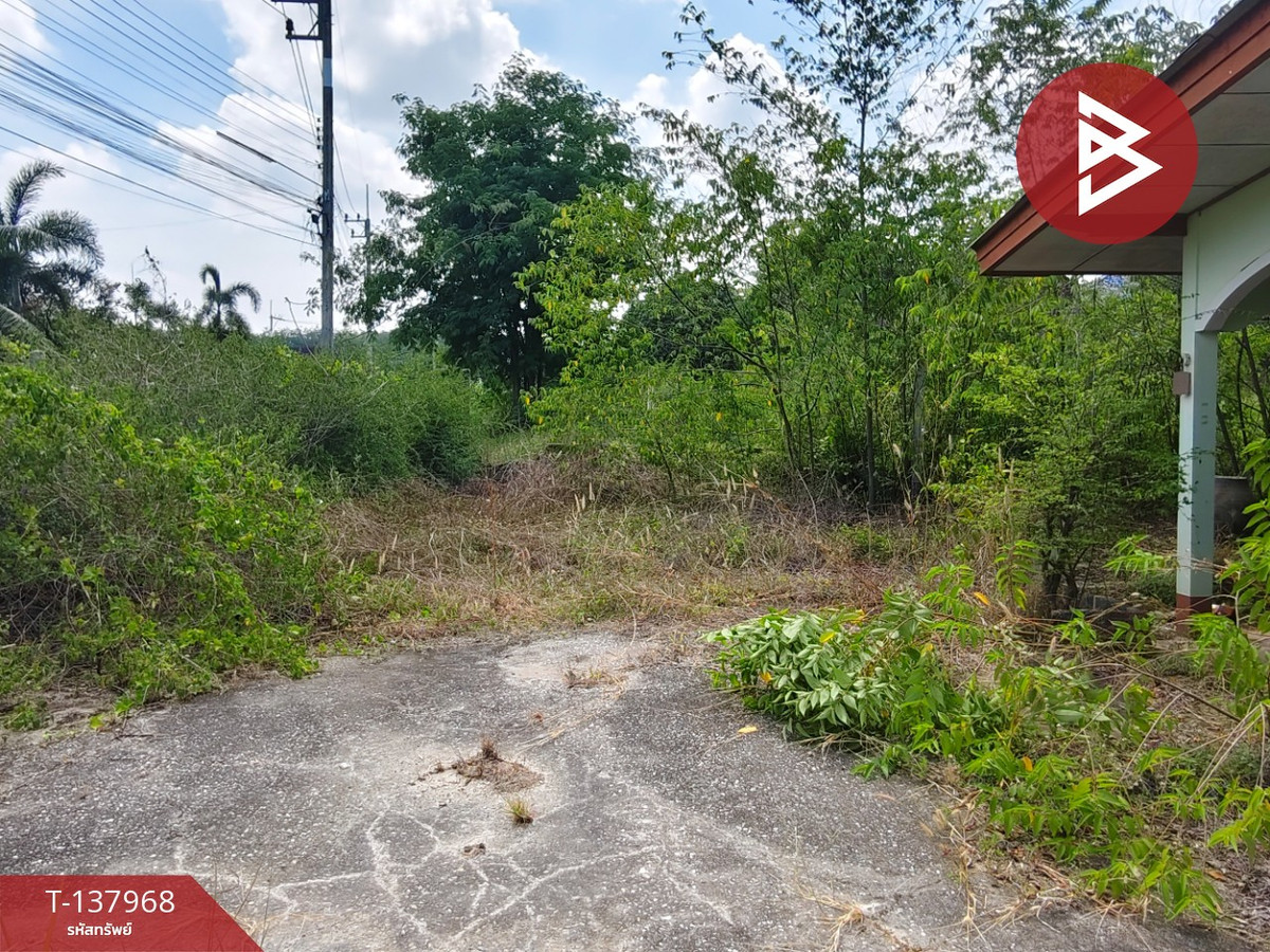 ขายที่ดินพร้อมสิ่งปลูกสร้าง เนื้อที่ 2 งาน 55.7 ตร.วา น้ำคอก ระยอง