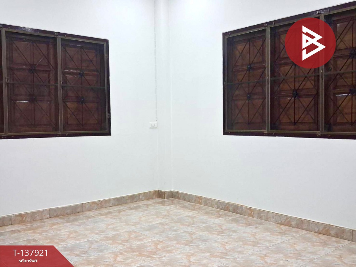 ขายด่วนบ้านเดี่ยว เนื้อที่ 63 ตร.วา ต.บ้านเกาะ อุตรดิตถ์ สภาพดี รีโนเวทใหม่