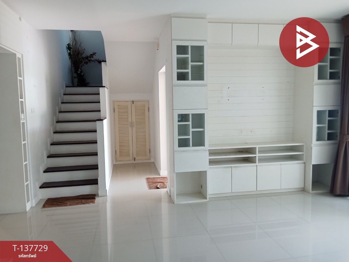 ขายบ้านแฝด หมู่บ้านกีรดา แสนสุข ชลบุรี