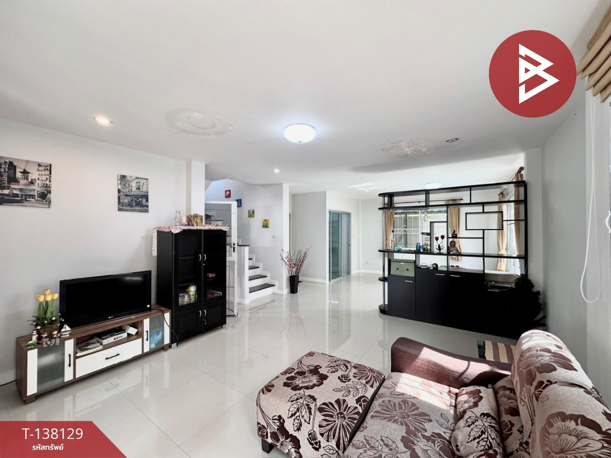 ขายบ้านแฝด หมู่บ้านกีรดา แสนสุข ชลบุรี