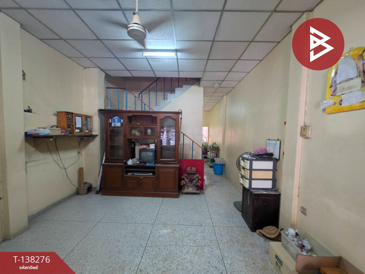 ขายทาวน์เฮ้าส์ 3 ชั้น เนื้อที่ 20.6 ตร.วา ซอยเพชรเกษม 78 กรุงเทพฯ