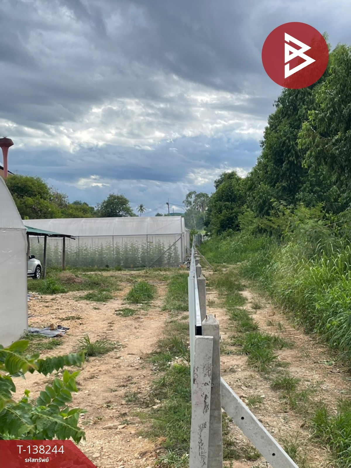 ให้เช่าที่ดิน เนื้อที่ 8 ไร่ 2 งาน 85.8 ตร.วา ศรีราชา ชลบุรี ทำเลดี ใกล้มอเตอร์เวย์