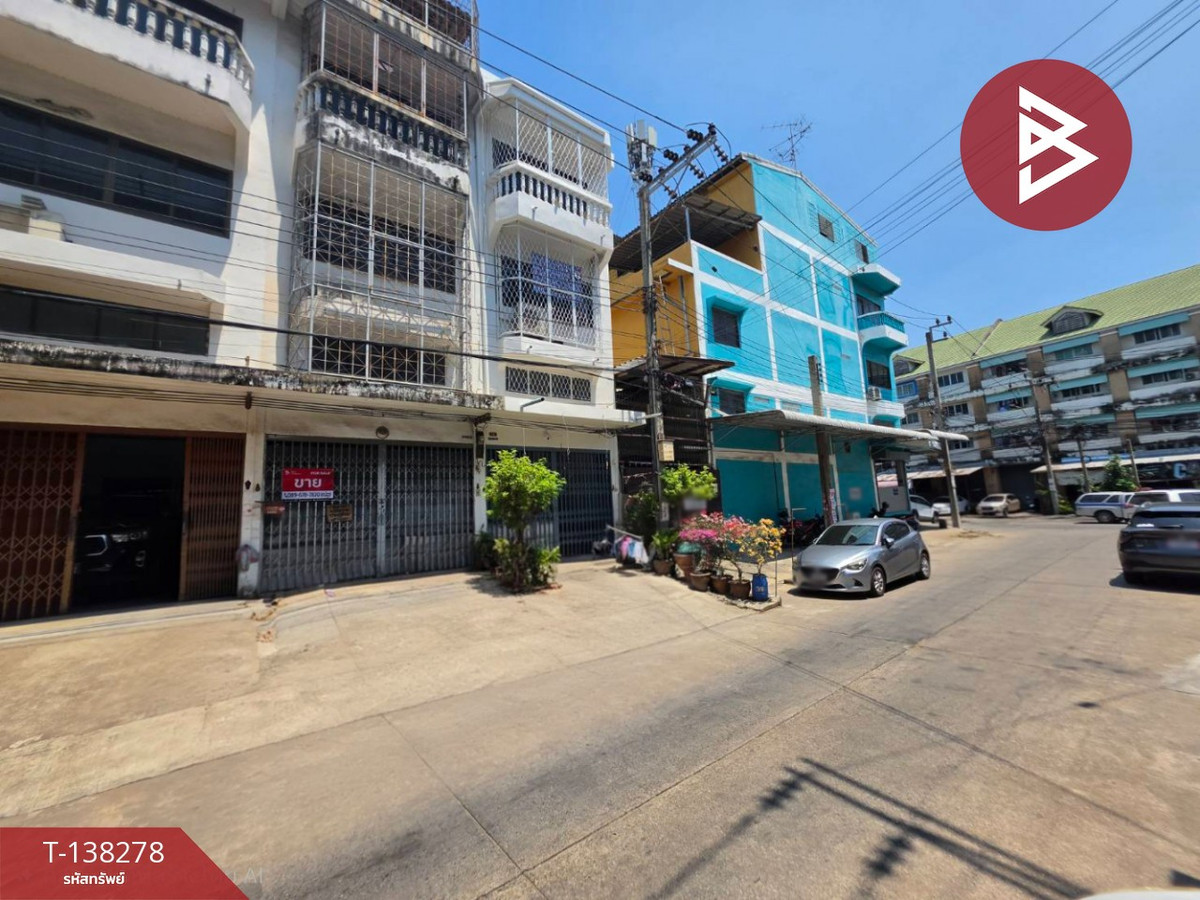 ขายอาคารพาณิชย์ 3 ชั้นครึ่งพร้อมดาดฟ้า เนื้อที่ 21.2 ตร.วา บางขุนเทียน กรุงเทพมหานคร