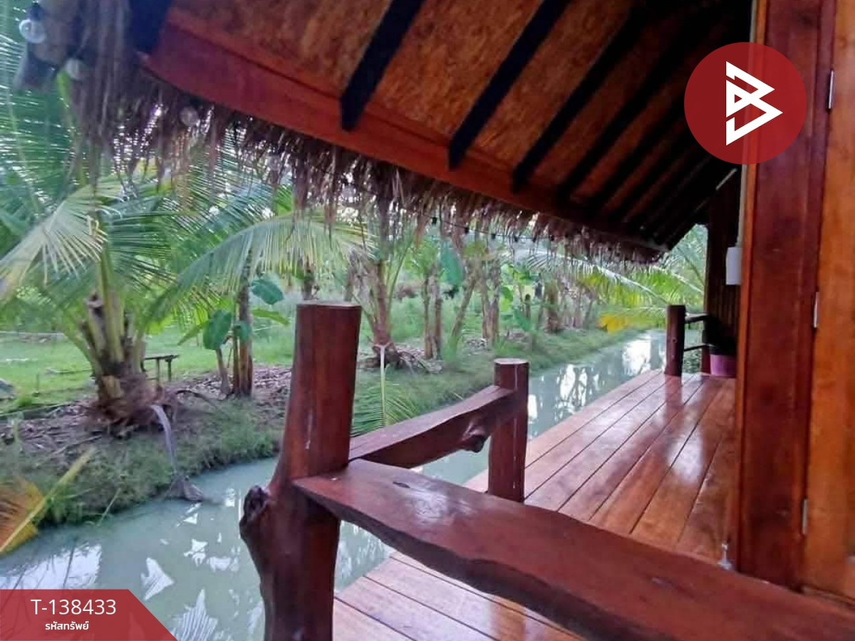 ขายที่ดินพร้อมสิ่งปลูกสร้าง เนื้อที่ 4 ไร่ 57.1 ตร.วา เฉลิมพระเกียรติ นครศรีธรรมราช