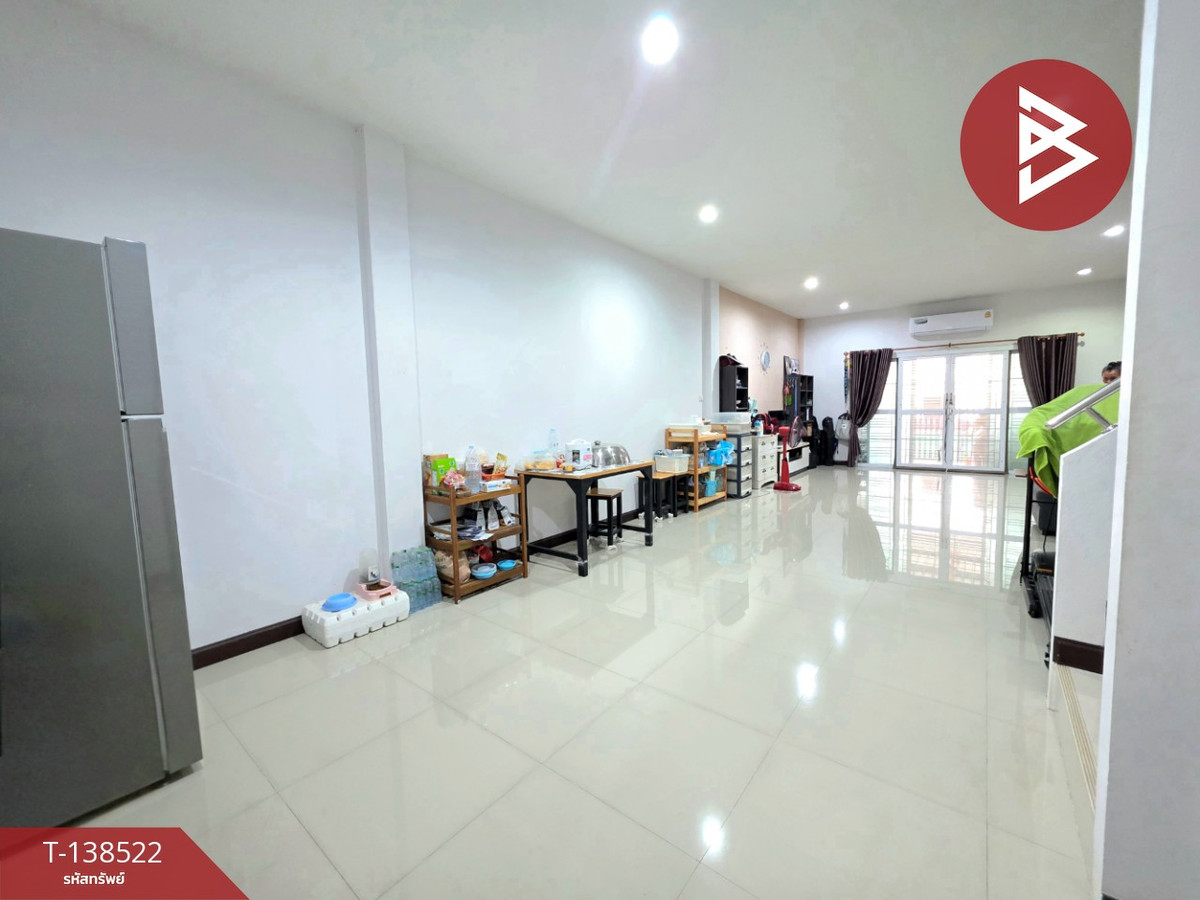 ขายทาวน์เฮ้าส์ หมู่บ้านบูรพาแลนด์ หนองค้อ ศรีราชา ชลบุรี