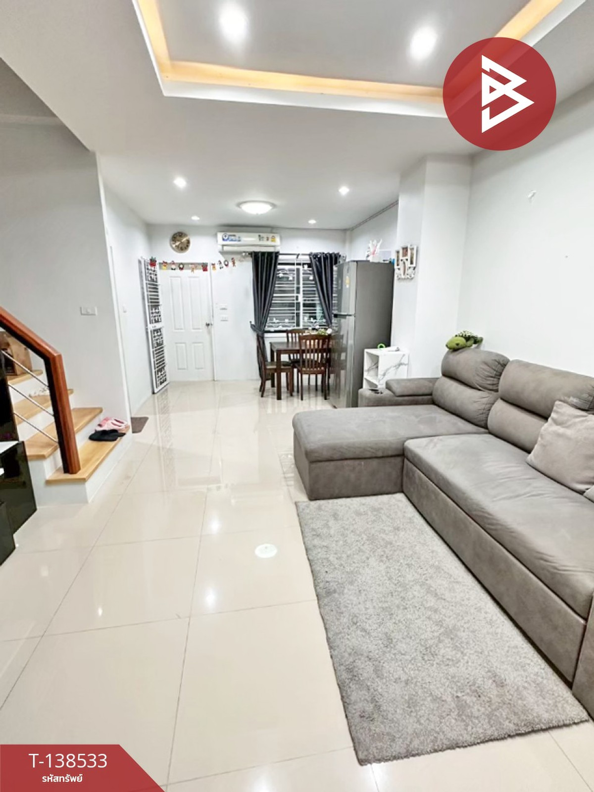 ขายทาวน์เฮ้าส์ หมู่บ้านลาปาตีย์ บ้านสวน 11 ชลบุรี