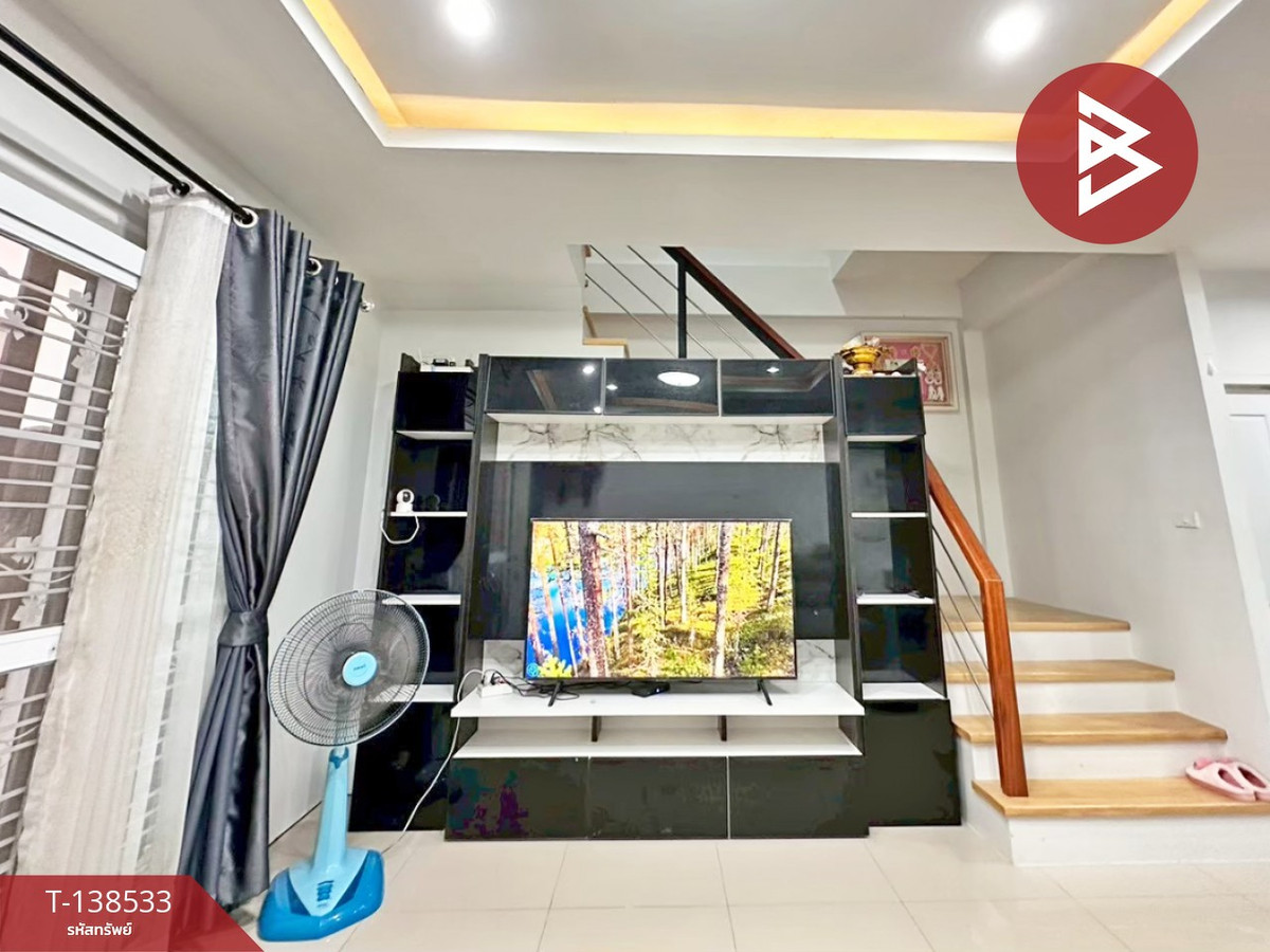 ขายทาวน์เฮ้าส์ หมู่บ้านลาปาตีย์ บ้านสวน 11 ชลบุรี