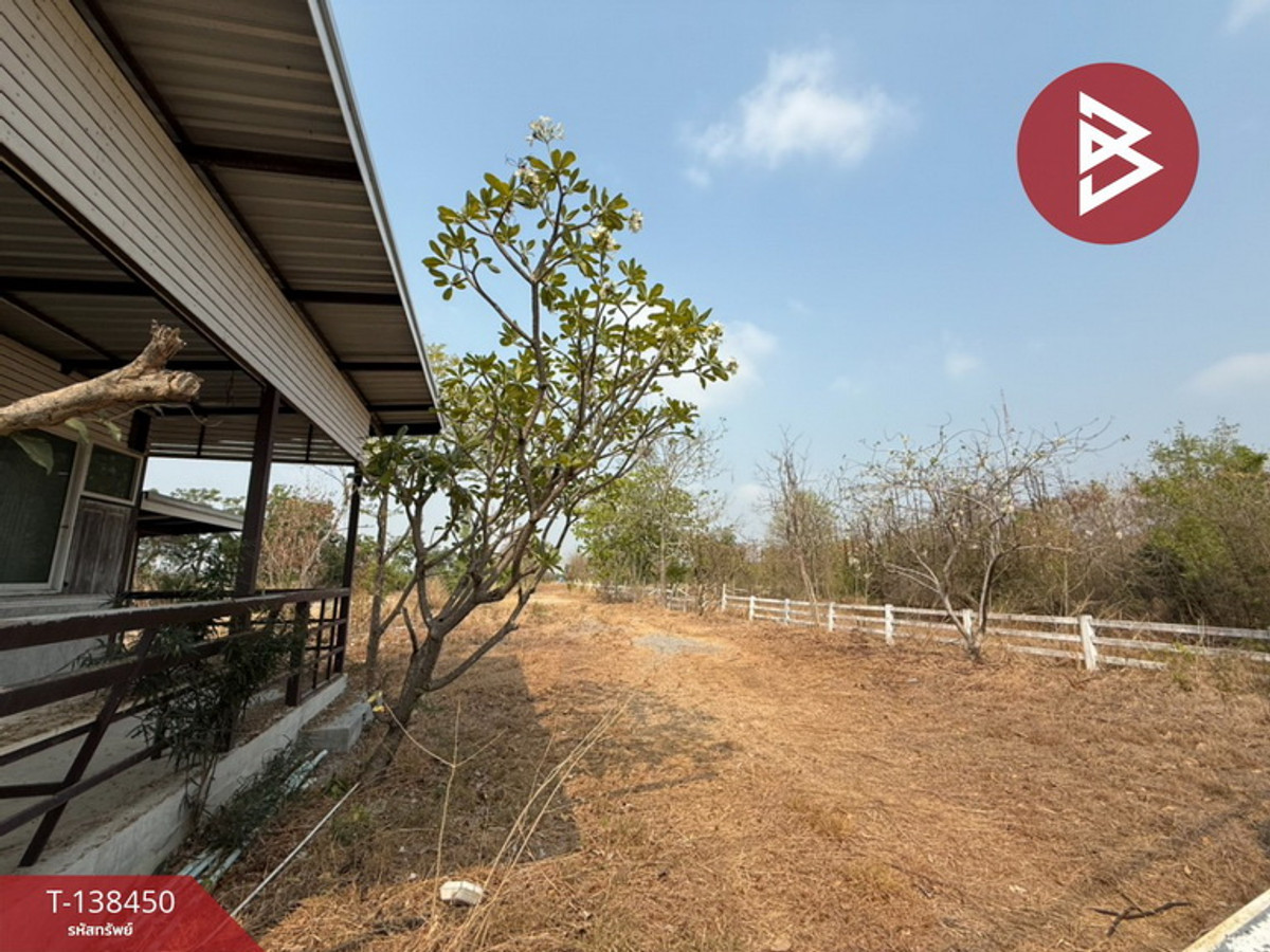 ขายที่ดิน เนื้อที่ 5 ไร่ 2 งาน 0.4 ตร.วา อ.สระโบสถ์ ลพบุรี ติดถนนใหญ่