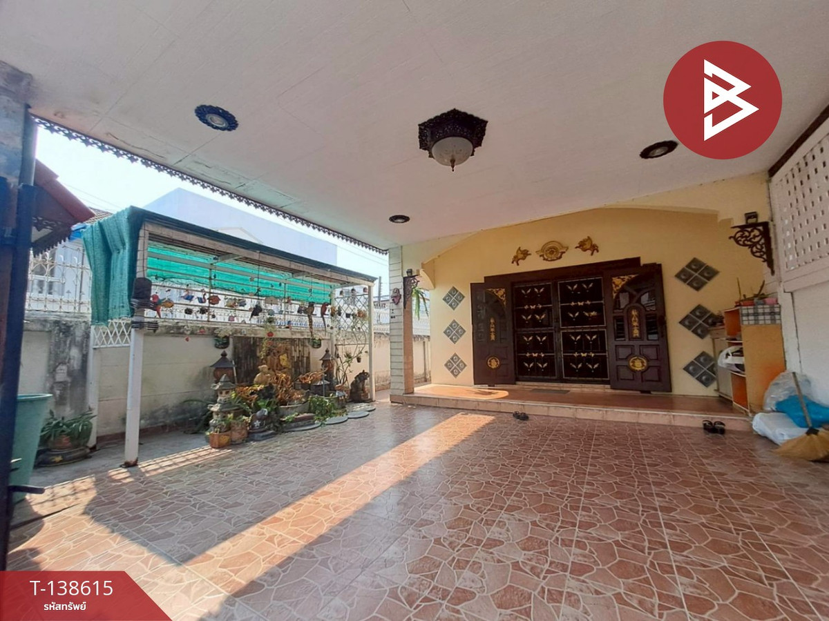 ขายทาวน์เฮ้าส์ 3 ชั้นหลังมุม หมู๋บ้านธนะธานี สุขใจ นวมินทร์ 163 กรุงเทพฯ