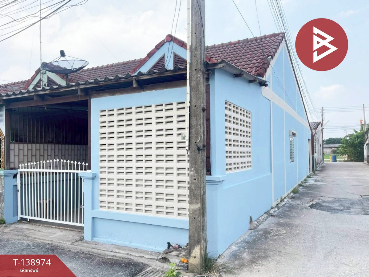 ขายทาวน์เฮ้าส์ เนื้อที่ 22 ตารางวา พานทอง ชลบุรี