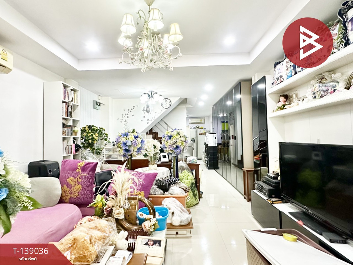 ขายทาวน์โฮม 2 คูหาเชื่อมติดกัน ซอยอุดมสุข 43 สุขุมวิท 103 กรุงเทพฯ