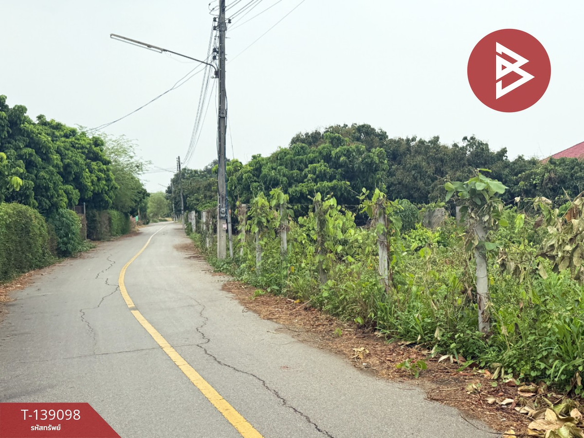 ขายที่ดินสวนลำไย เนื้อที่ 1 ไร่ 2 งาน 11 ตารางวา เวียงหนองล่อง ลำพูน ทำเลติดถนน