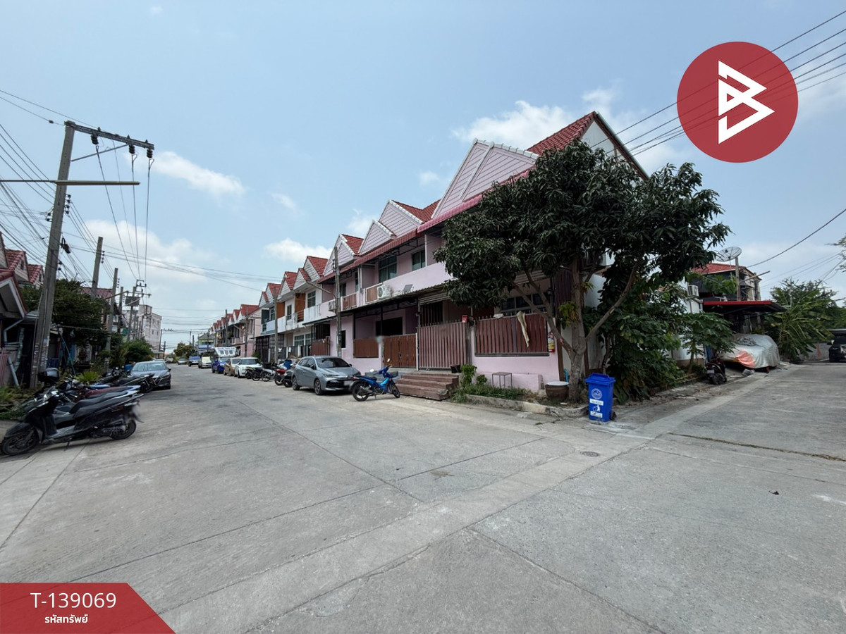 ขายทาวน์เฮ้าส์ หมู่บ้านรุ่งเรืองวิลเลจ ประชาอุทิศ 90 พระสมุทรเจดีย์ สมุทรปราการ