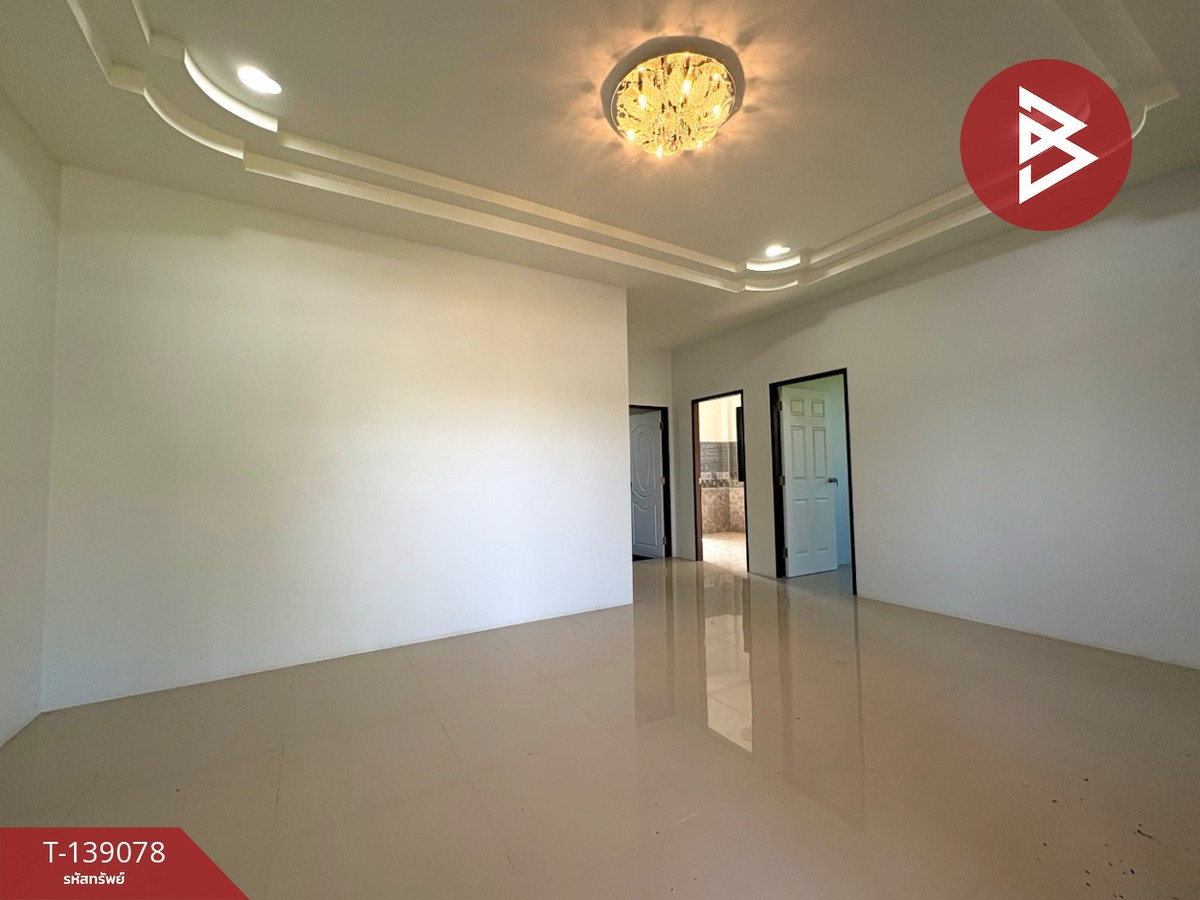 ขายบ้านเดี่ยว เนื้อที่ 200 ตารางวา ต.หนองกระโดน นครสวรรค์