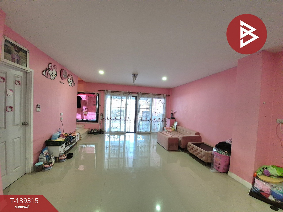 ขายทาวน์เฮ้าส์ หมู่บ้านรัชธานี11 รังสิต-ธัญบุรี ปทุมธานี พร้อมเข้าอยู่