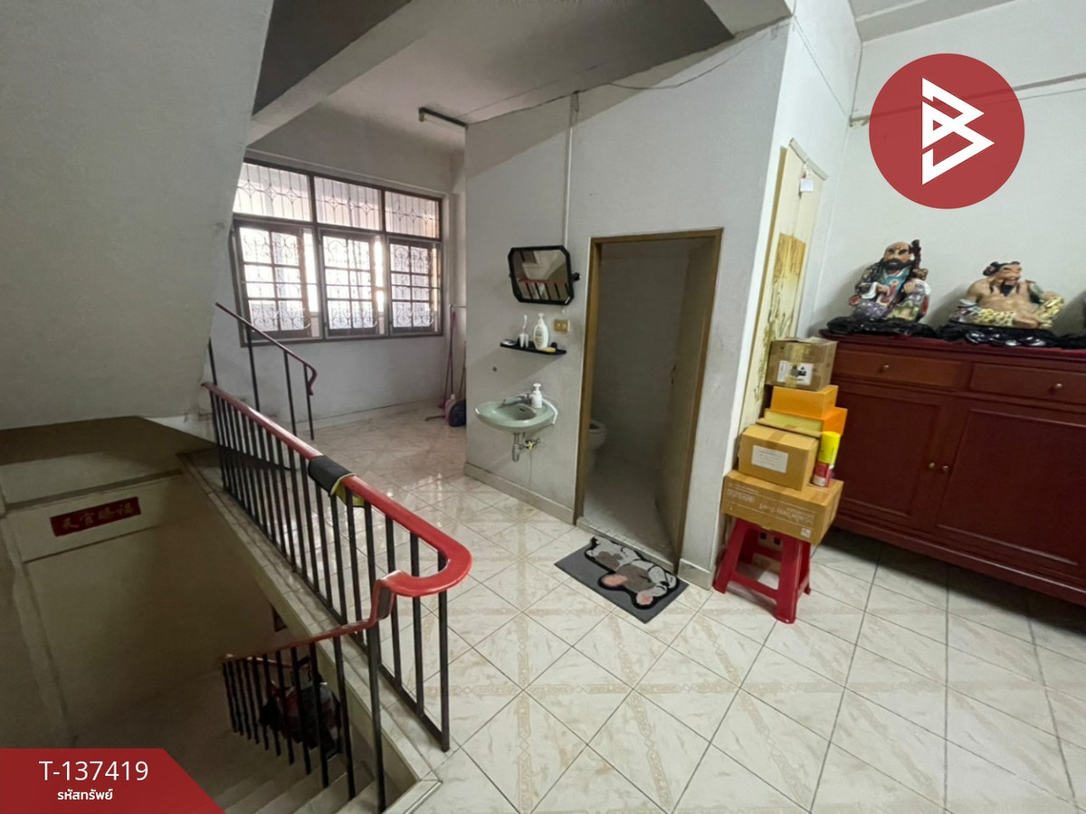 ขายอาคารพาณิชย์ 4 ชั้น เนื้อที่ 55.5 ตร.วา บางนา กรุงเทพมหานคร