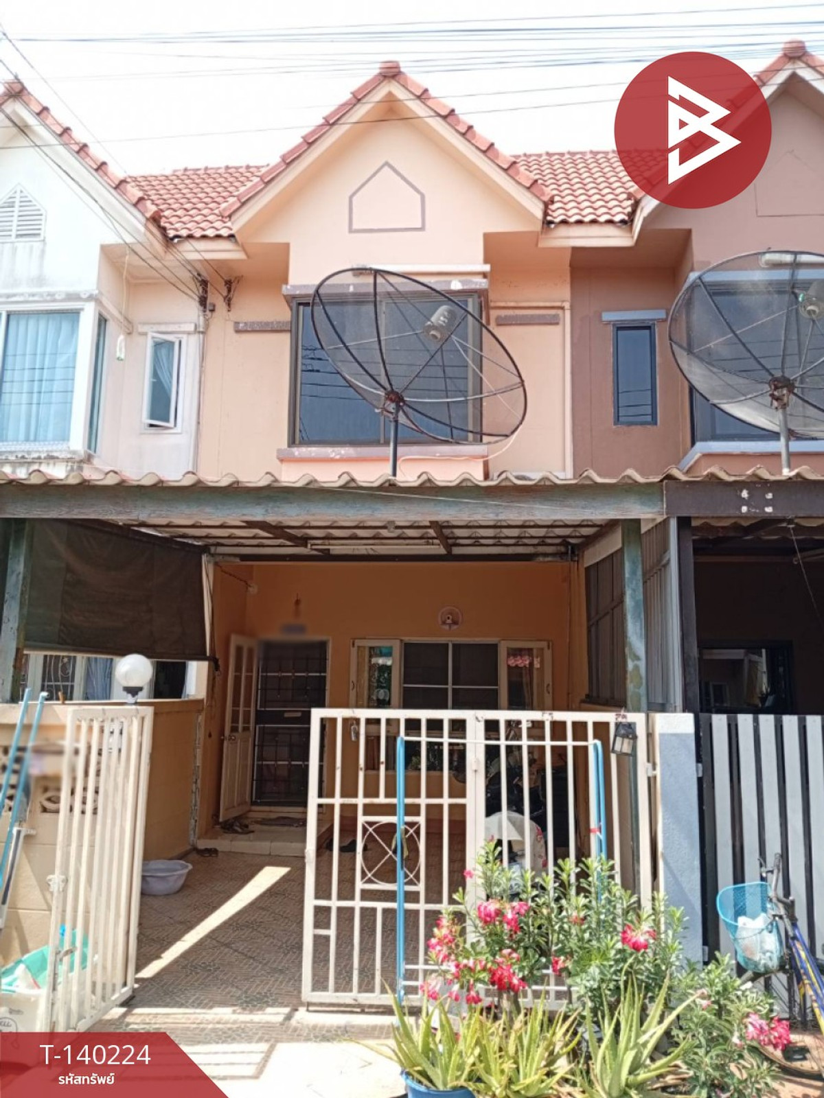 ขายทาวน์เฮ้าส์ หมู่บ้านเพชรไพลิน สามพราน นครปฐม  โครงการ : หมู่บ้านเพชรไพลิน สามพราน