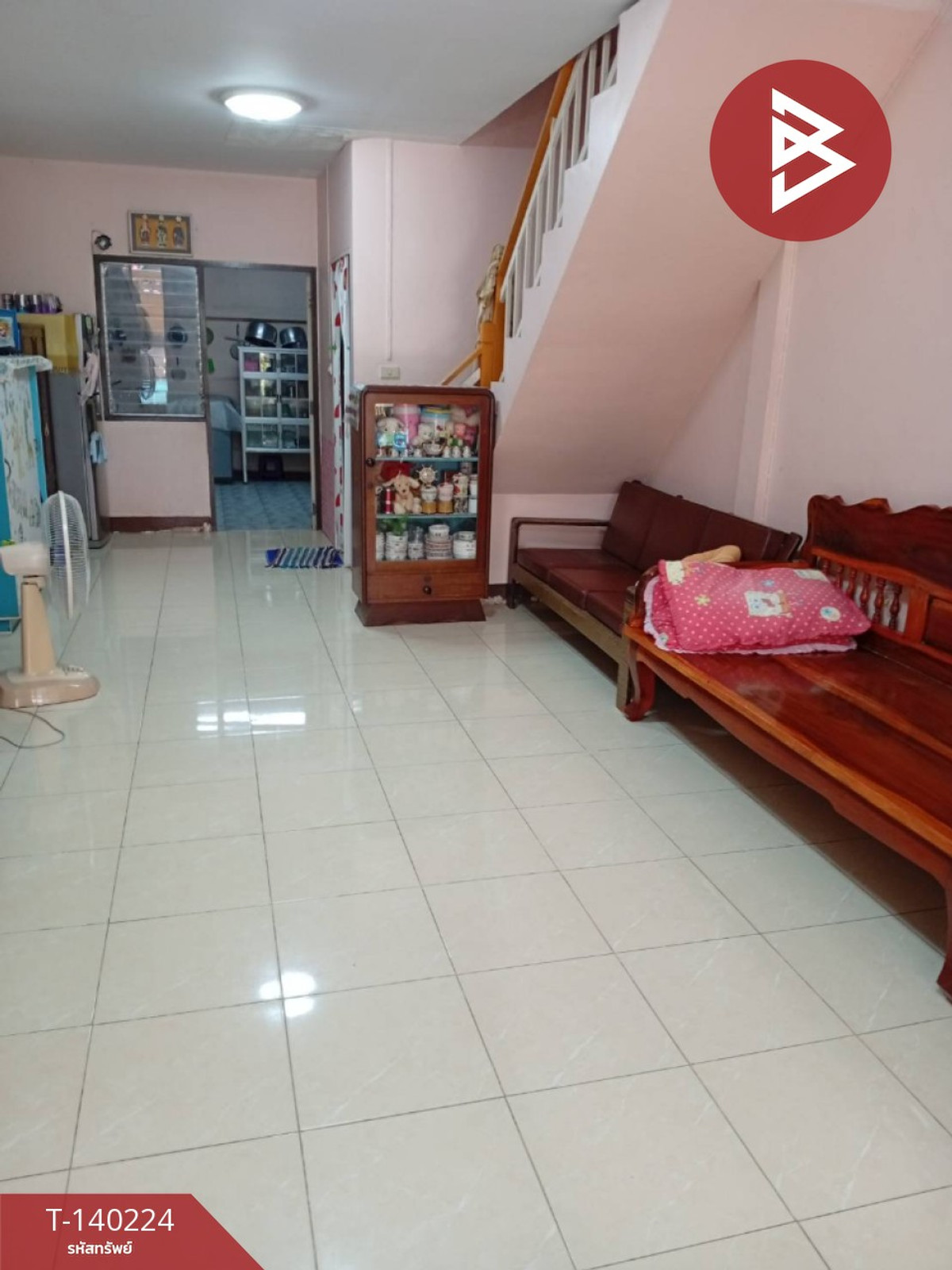 ขายทาวน์เฮ้าส์ หมู่บ้านเพชรไพลิน สามพราน นครปฐม  โครงการ : หมู่บ้านเพชรไพลิน สามพราน