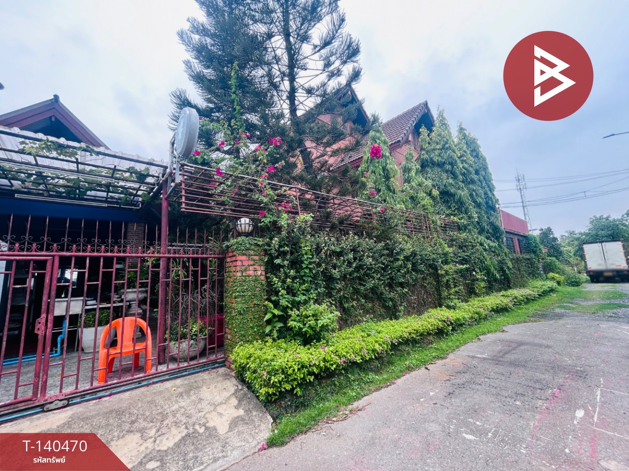 ขายบ้านเดี่ยวพร้อมที่ดิน เนื้อที่ 1 งาน 96 ตร.วา หนองจอก กรุงเทพมหานคร
