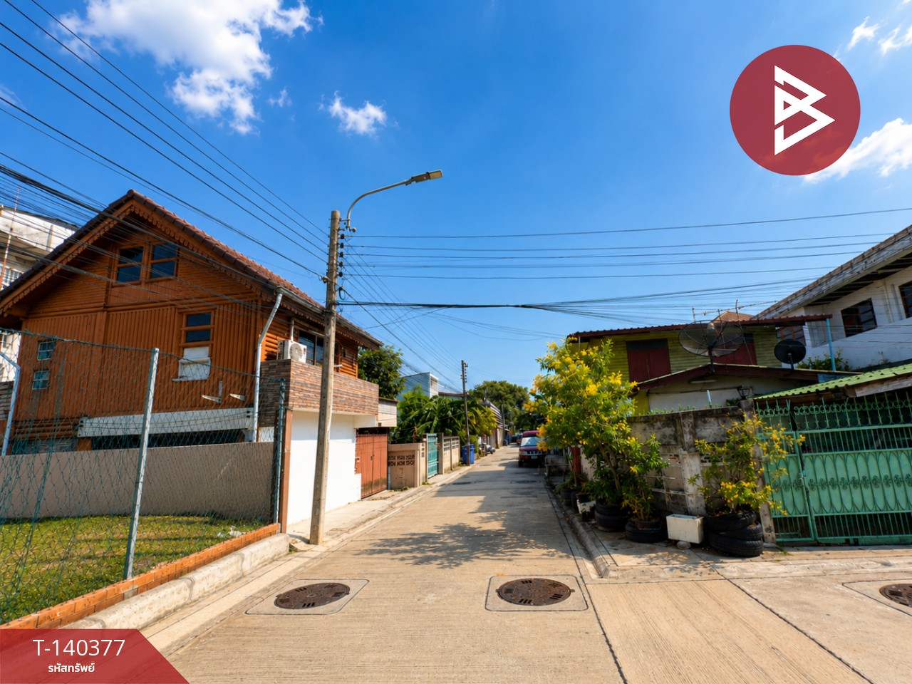 ขายบ้านเดี่ยว 2 ชั้นครึ่ง เนื้อที่ 41 ตร.วา ซอยด่านสำโรง 42/3 สมุทรปราการ