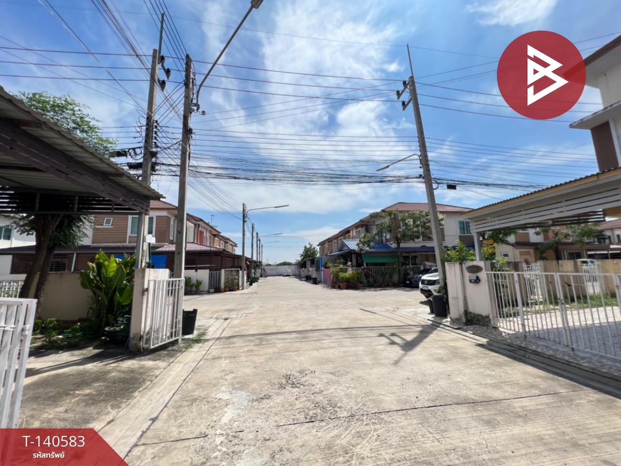 ขายทาวน์เฮ้าส์ หมู่บ้านพาร์ควิลเลจ 4 ลาดหลุมแก้ว-ปทุมธานี
