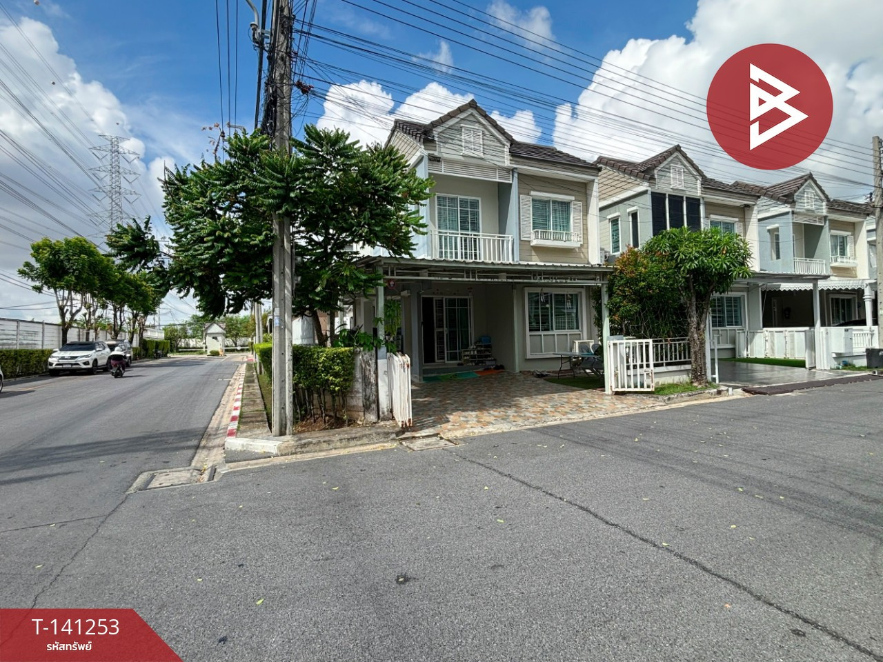 ขายบ้านแฝด หมู่บ้านเดอะวิลเลจ บางนา-วงแหวน 2 สมุทรปราการ