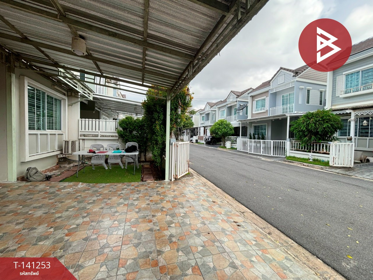 ขายบ้านแฝด หมู่บ้านเดอะวิลเลจ บางนา-วงแหวน 2 สมุทรปราการ