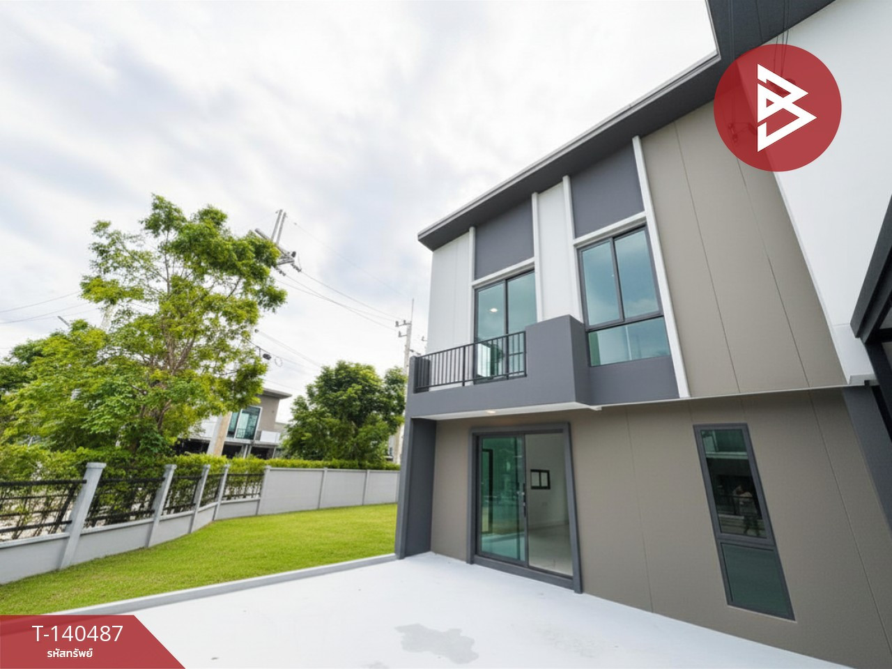 ขายบ้านแฝด หมู่บ้านอภิทาวน์ เพชรเกษม-นครชัยศรี นครปฐม