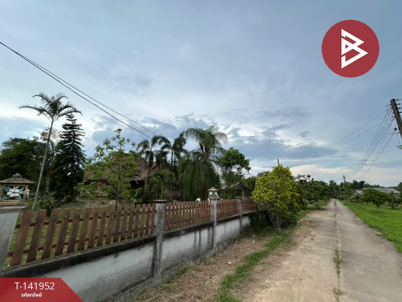 ขายบ้านเดี่ยวพร้อมที่ดิน เนื้อที่ 5 ไร่ 1 งาน 39 ตร.วา แม่จัน เชียงราย