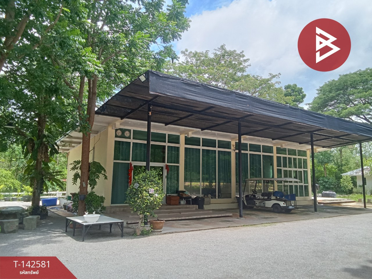 ขายที่ดิน 5 ไร่ 1 งาน 10 ตรว. พร้อม บ้าน เรือนพักแขก และโกดังเก็บของ ราชบุรี