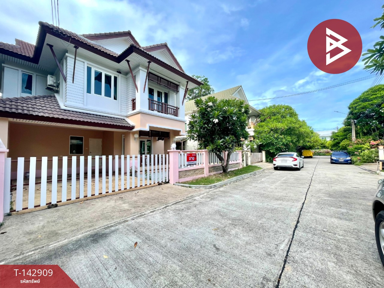 ขายบ้านเดี่ยว 2 ชั้น หมู่บ้านคาซาลูน่า ชลบุรี (Casalunar Chonburi)