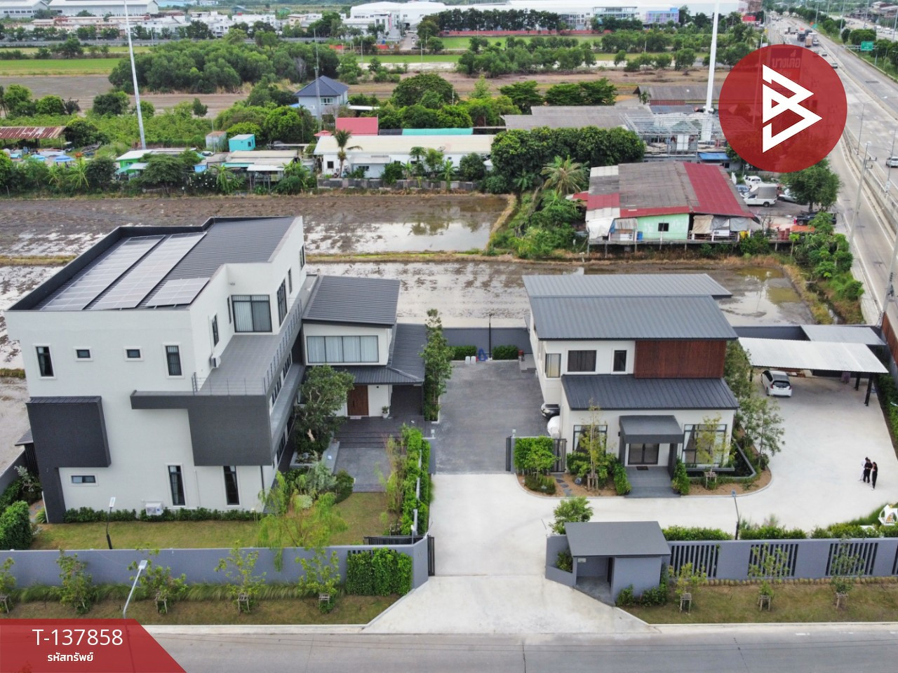 ขายบ้านเดี่ยวพร้อมที่ดิน เนื้อที่ 1 ไร่ 9.2 ตร.วา ลาดหลุมแก้ว ปทุมธานี