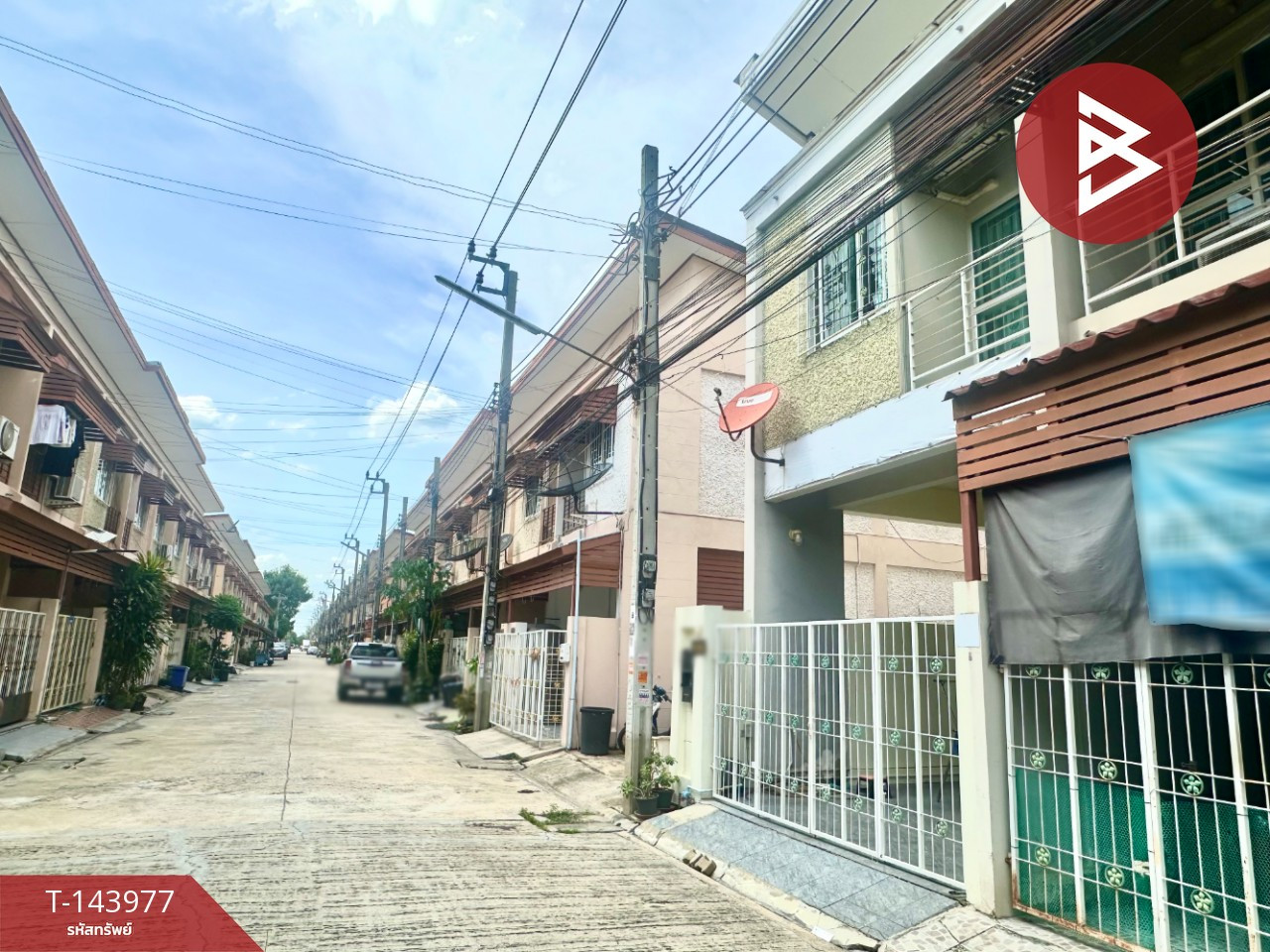 ขายทาวน์เฮ้าส์ หมู่บ้านธนจิตต์ นนทบุรี บางกรวย นนทบุรี