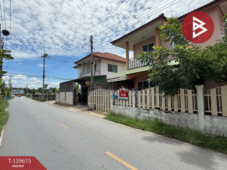 ขายบ้านแฝด หมู่บ้านวราภิรมย์ นครชัยศรี นครปฐม