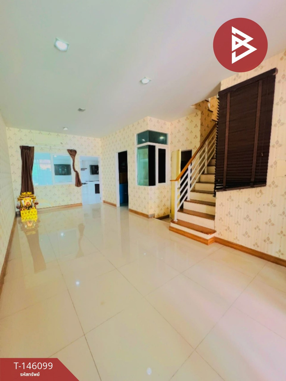 ขายทาวน์เฮ้าส์ หมู่บ้าน โกลเด้นทาวน์ เกษตร-ลาดปลาเค้า กรุงเทพมหานคร