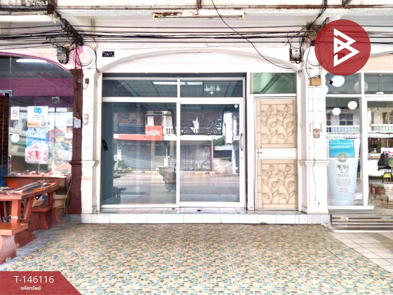 ขายอาคารพาณิชย์ 3 ชั้น เนื้อที่ 21.5 ตร.ว. ท่าอิฐ อุตรดิตถ์