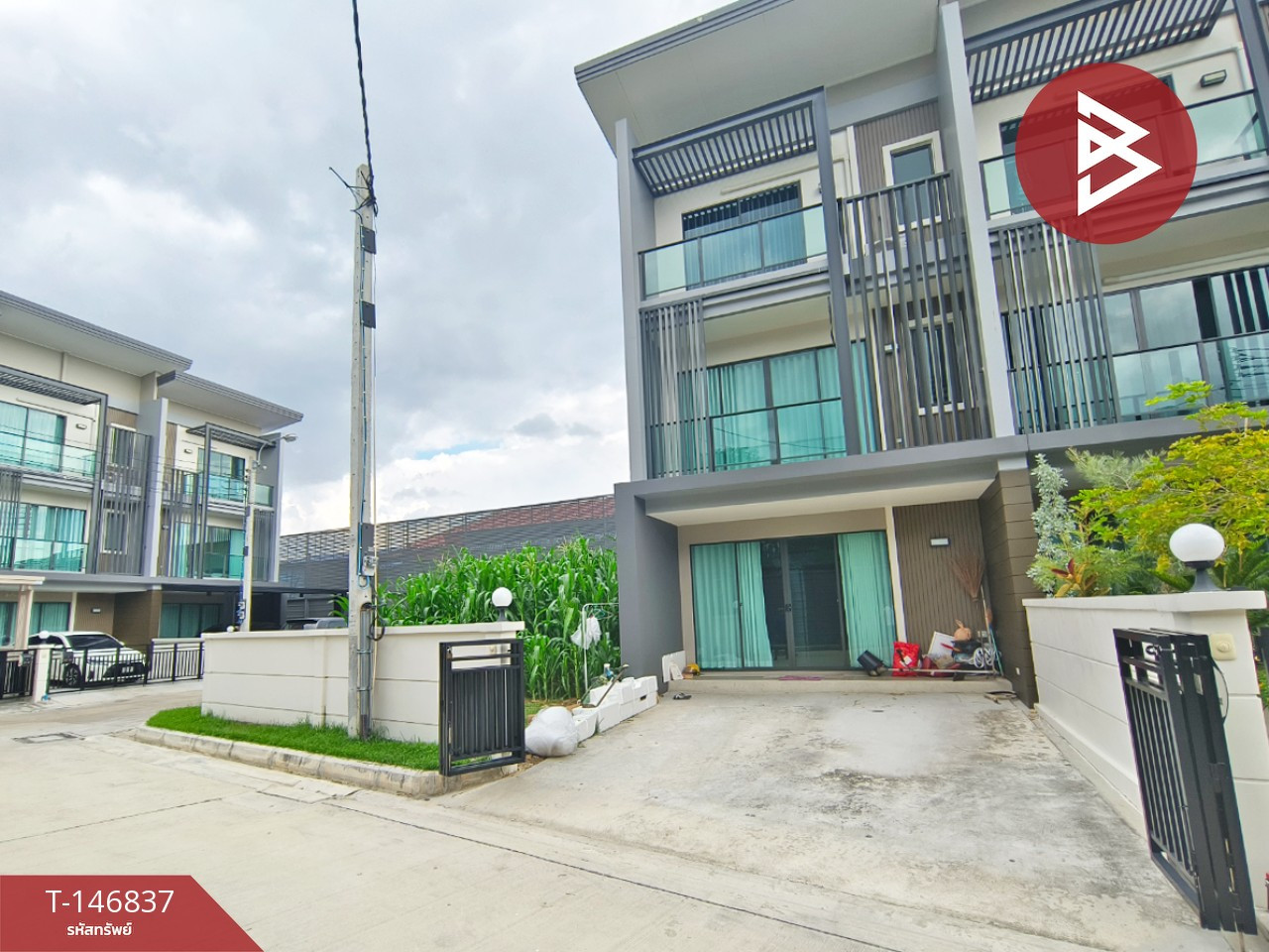 ขายทาวน์โฮม หมู่บ้านทาวน์ อเวนิว เมิร์จ รัตนาธิเบศร์ (Town Avenue Merge Rattanathibet) นนทบุรี