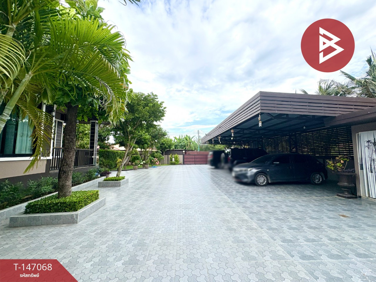 ขายบ้านเดี่ยวสไตล์พูลวิลล่า เนื้อที่ 2 ไร่ 1 งาน 42.6 ตร.วา บ้านกล้วย ชัยนาท