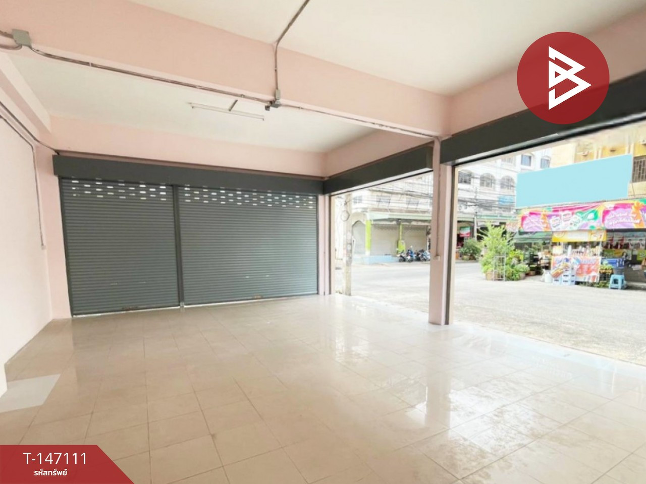 ขายอาคารพาณิชย์ 3 ชั้น เนื้อที่ 18 ตร.วา ท่าราบ เพชรบุรี